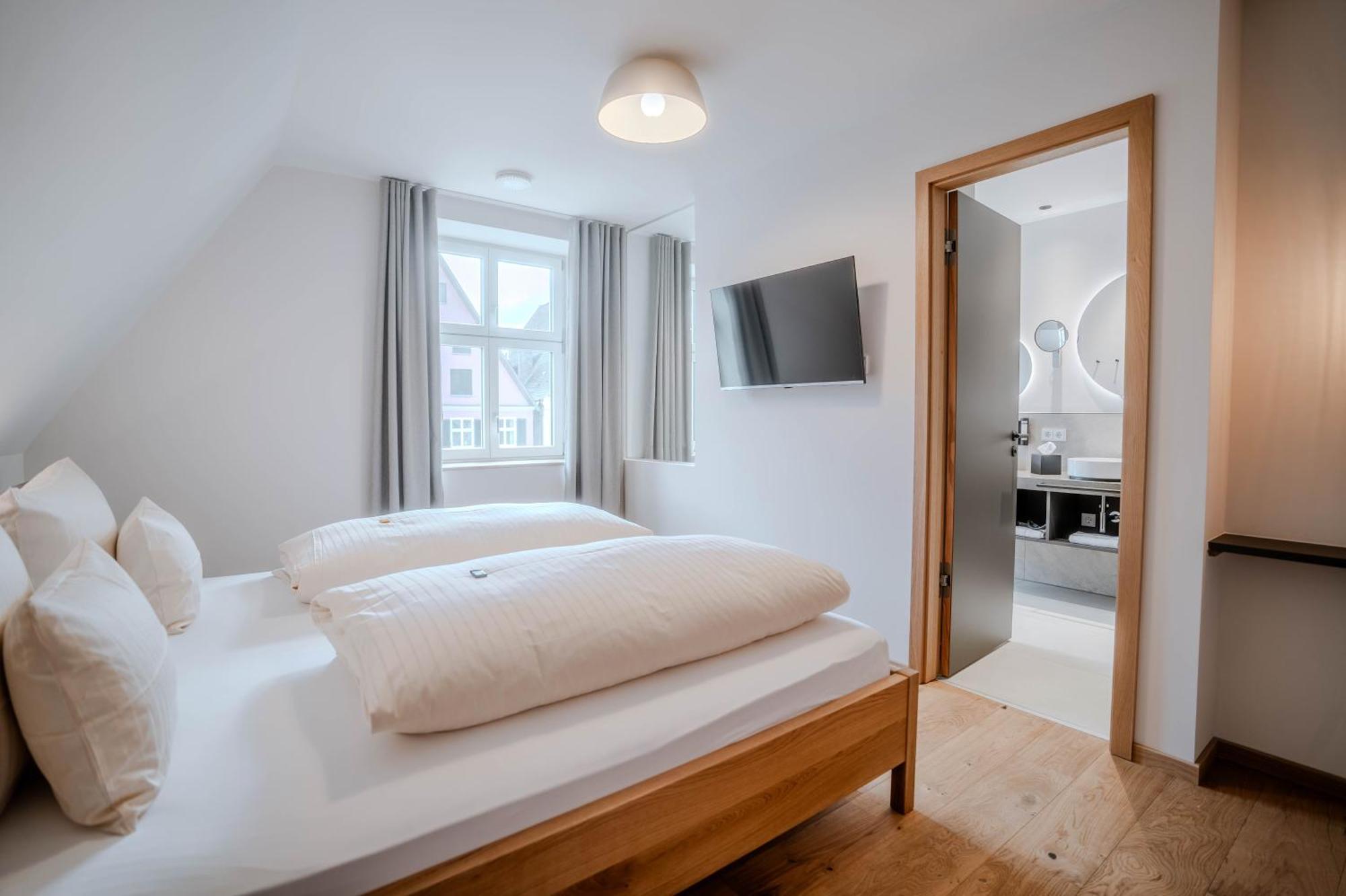 Hotel Deutsches Haus Dinkelsbuehl Room photo